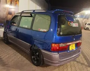 Nissan Serena FX 1998 Van (Used)