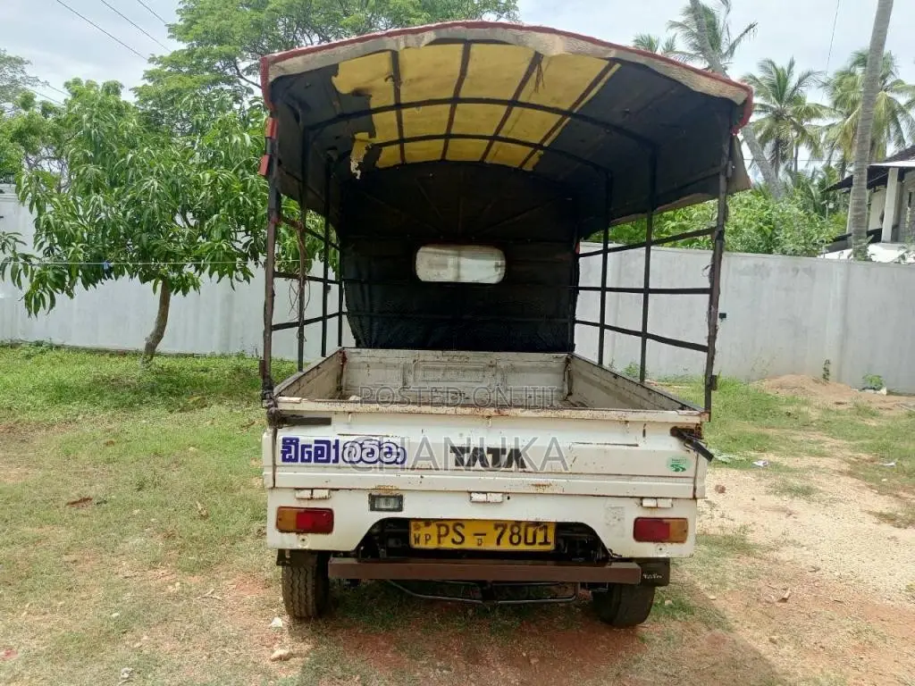 Tata Dimo Batta 2012 Lorry (Used)