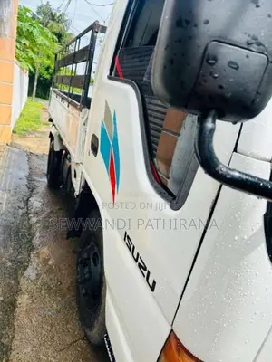 Isuzu ELF 2000 Lorry (Used)