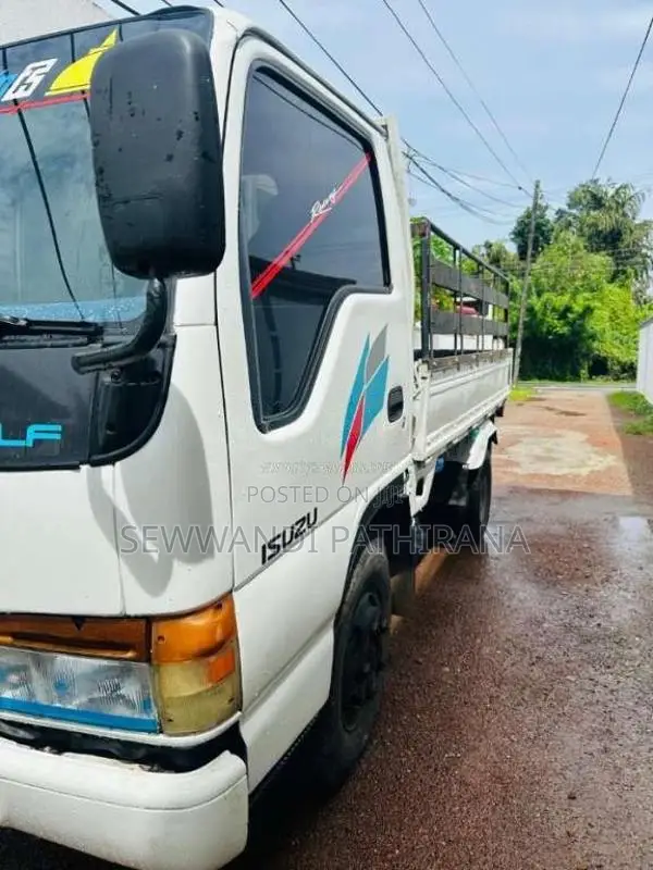 Isuzu ELF 2000 Lorry (Used)