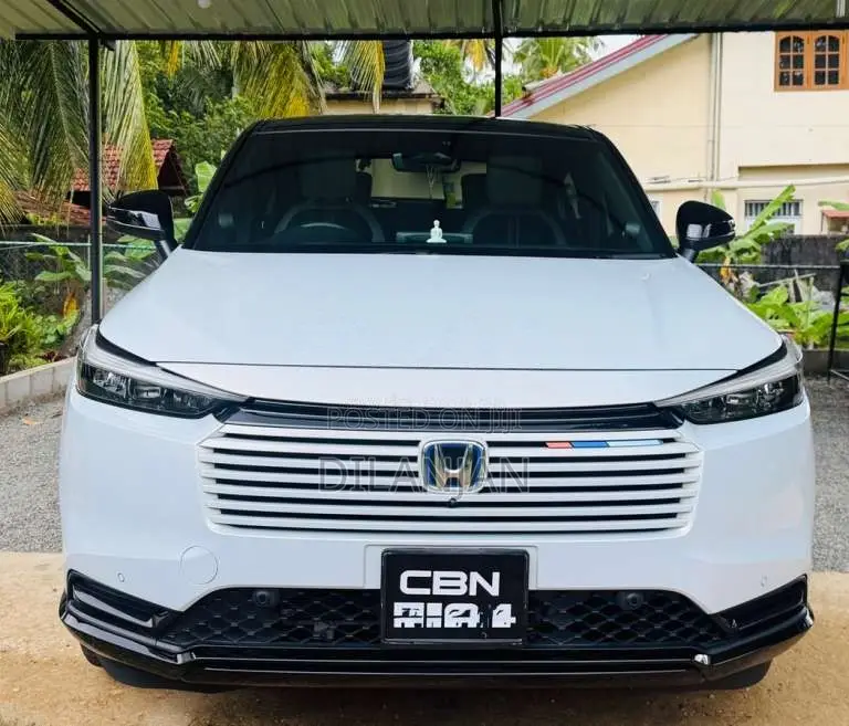 Honda Vezel Z Play 2024 SUV (Used)