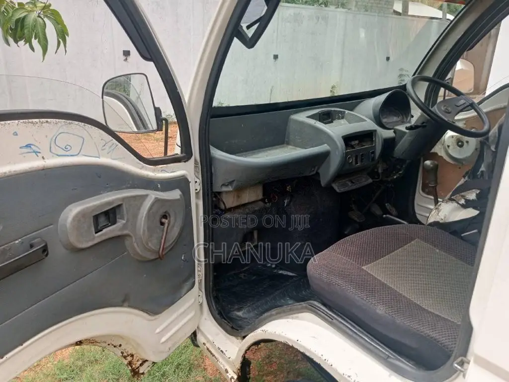 Tata Dimo Batta 2012 Lorry (Used)