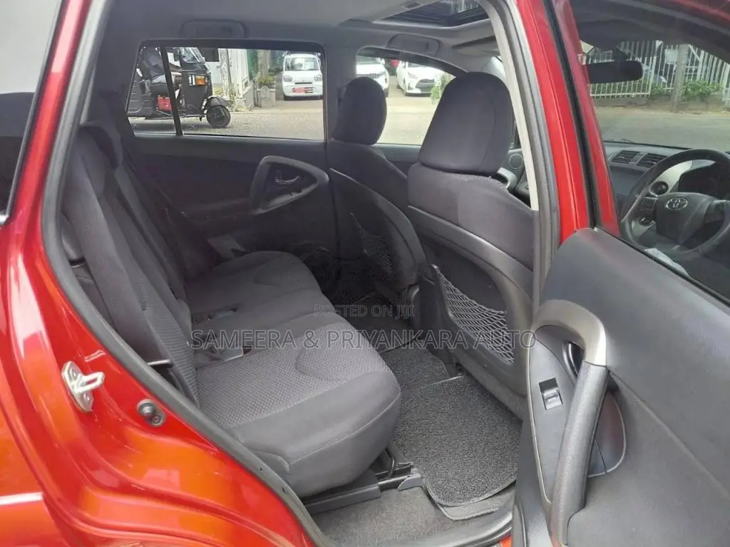 Toyota Rav4 G Grade 2013 SUV (Used)