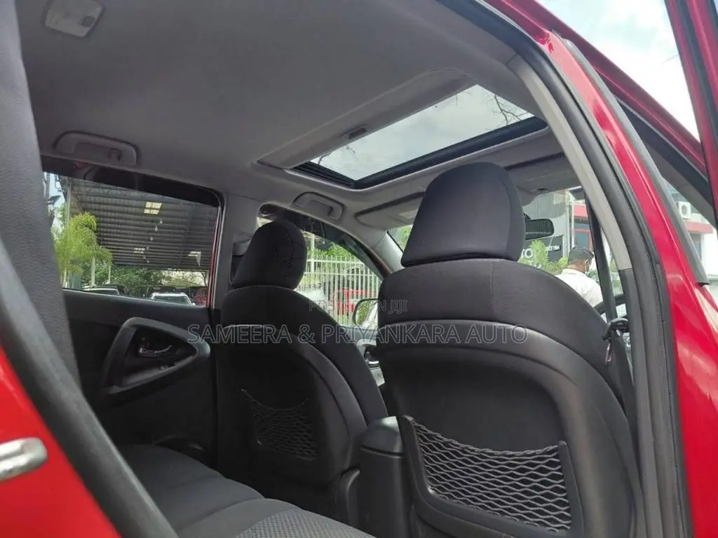 Toyota Rav4 G Grade 2013 SUV (Used)