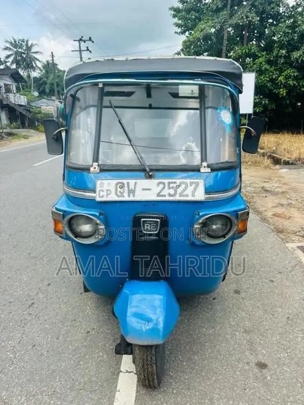 Bajaj RE 2009 Three Wheel (Used)
