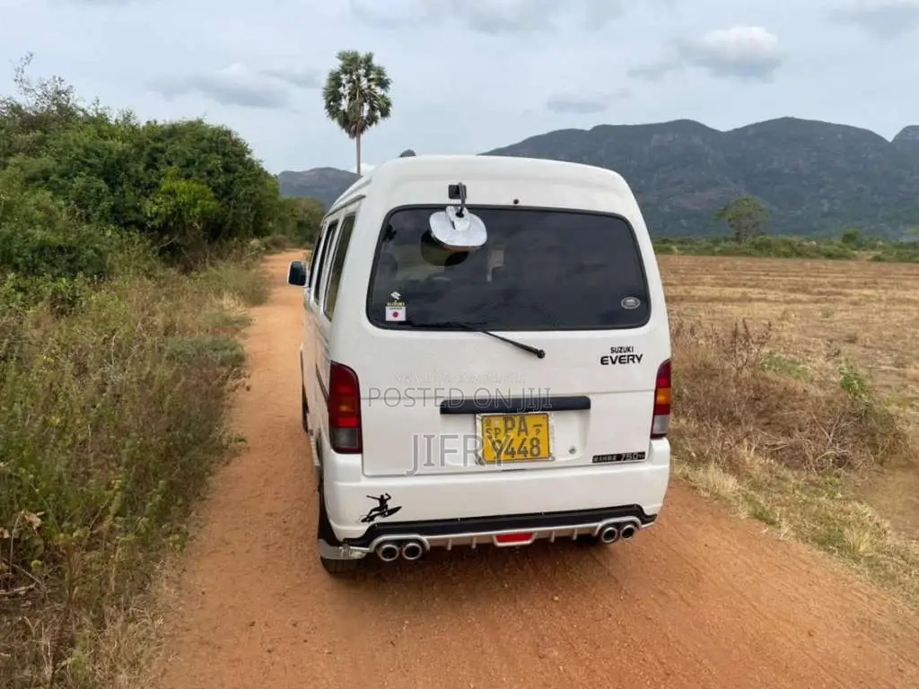 Suzuki Every 2001 Van (Used)