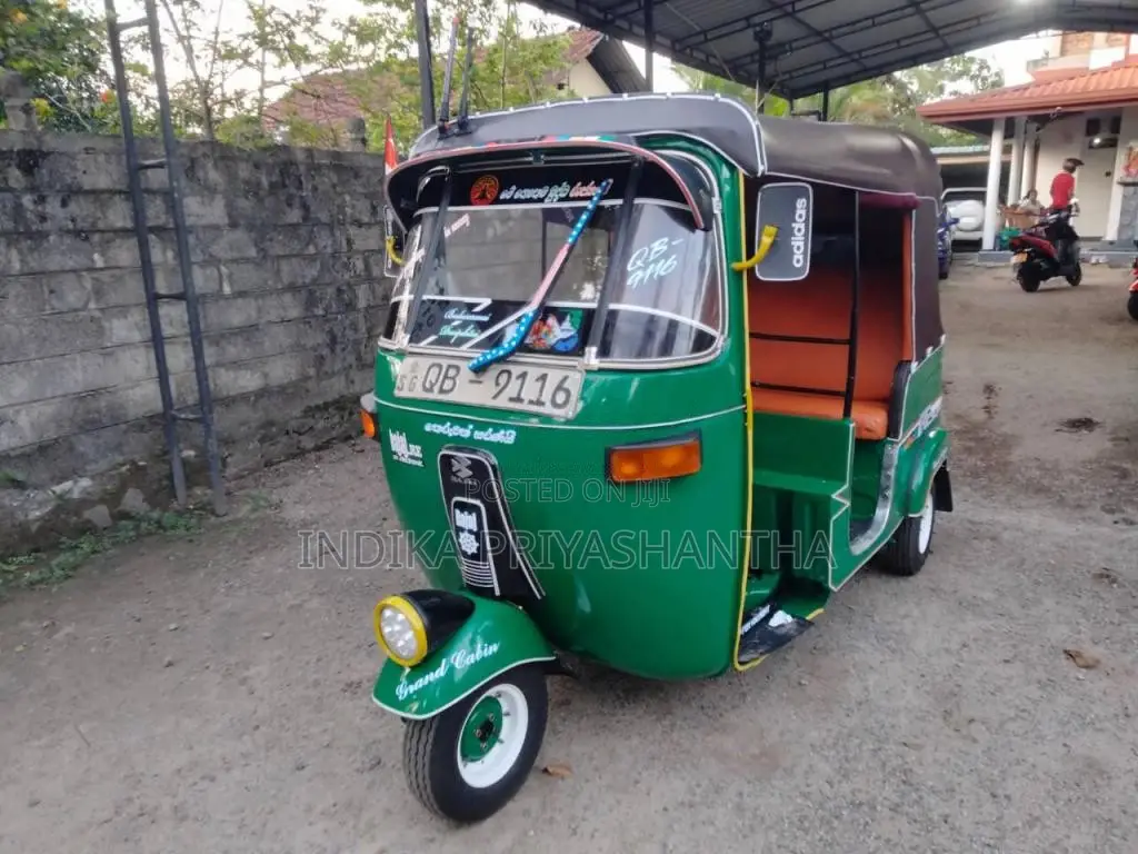 Bajaj 2 stroke 2005 Three Wheel (Used)