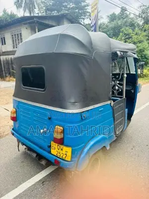 Bajaj RE 2009 Three Wheel (Used)