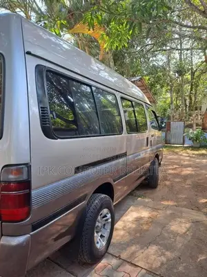 Toyota Dolphin High Roof 1991 Van (Used)