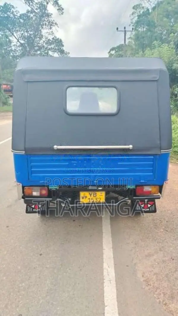 Piaggio Ape 2010 Three Wheel (Used)