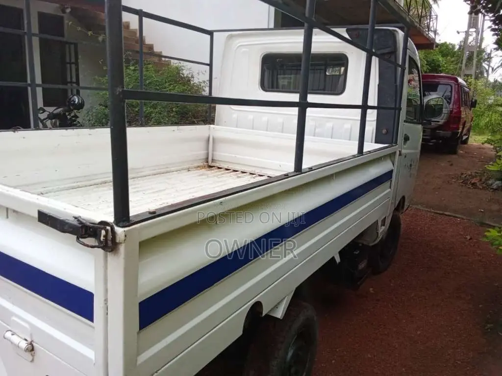 Mahindra Maxximo 2012 Lorry (Used)