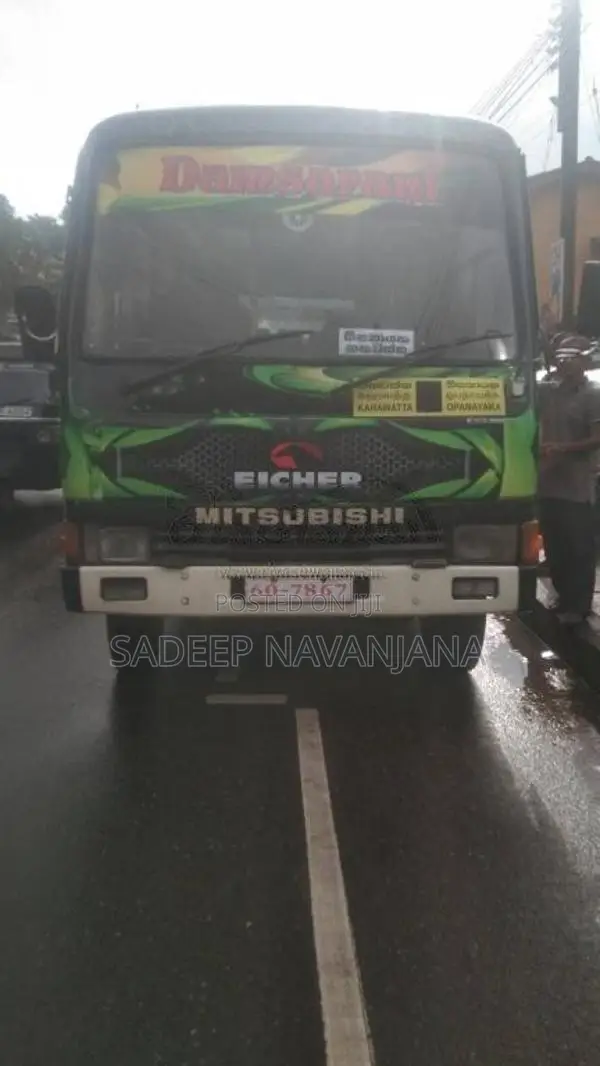 Eicher Japan 1991 Bus (Used)