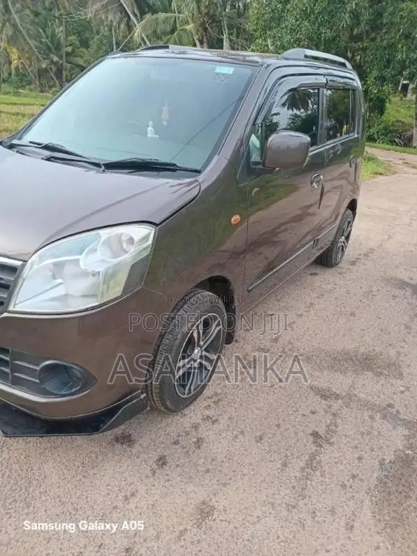 Suzuki Wagon R 2011 Car (Used)