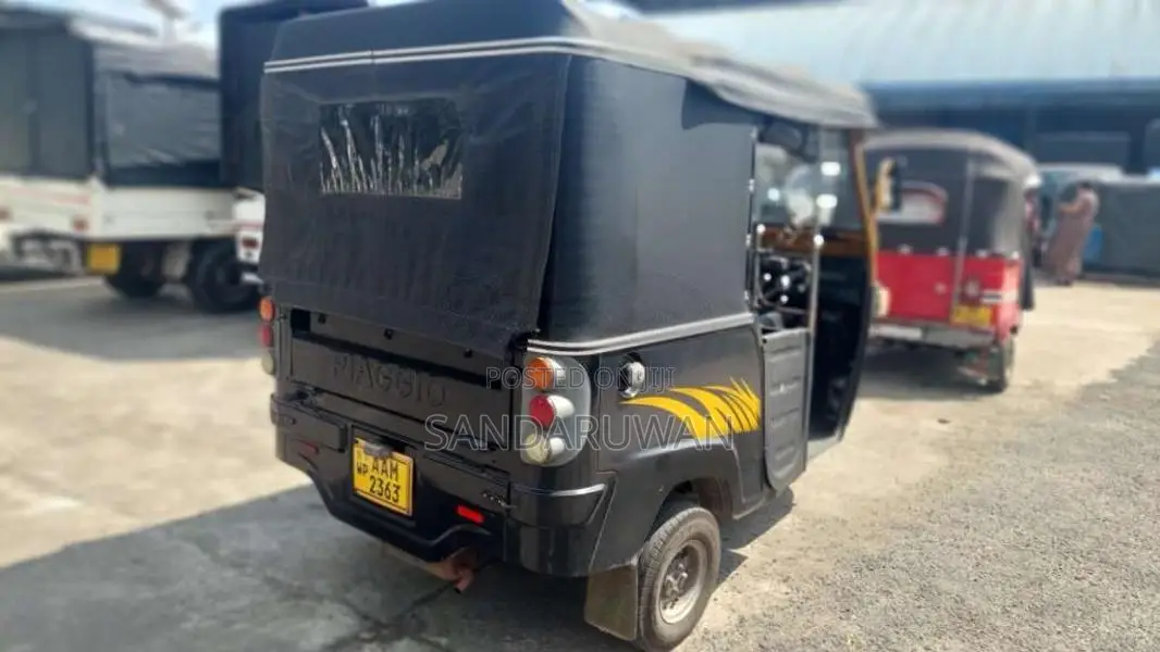 Piaggio Ape 2013 Three Wheel (Used)