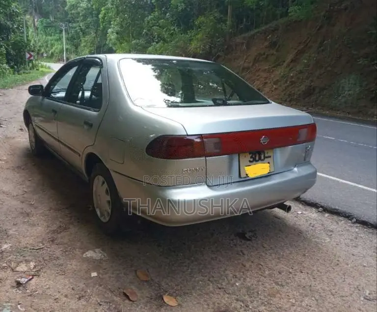 Nissan Sunny FB14 Ex Saloon 1994 Car (Used)