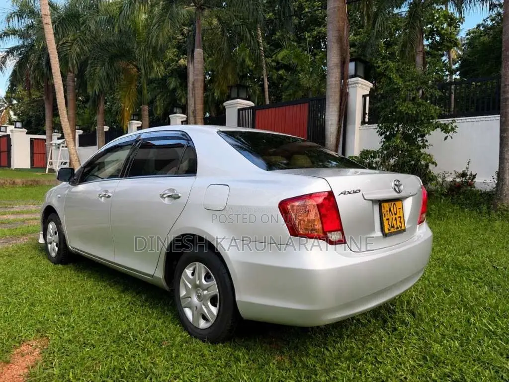 Toyota Axio X Limited 2011 Car (Used)