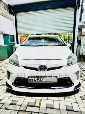 Toyota Prius G Grade 2014 Car (Used)