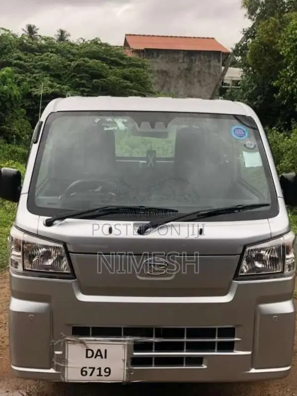 Daihatsu Hijet 2023 Lorry (Used)