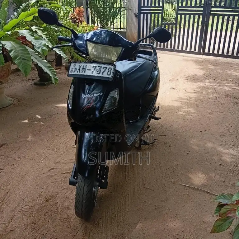Hero Pleasure 2012 Motorbike (Used)