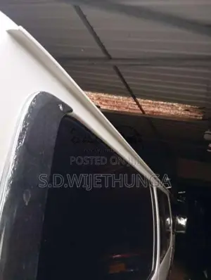 Toyota Dolphin 1994 Van (Used)
