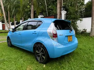 Toyota Aqua 2012 Car (Used)