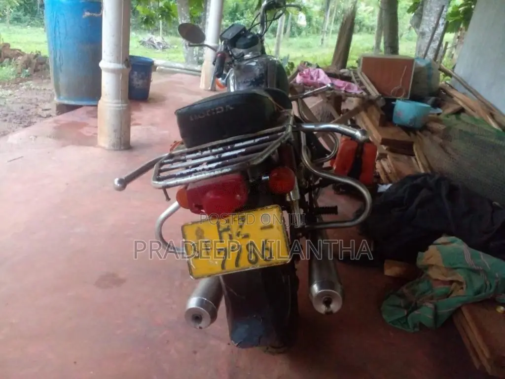 Honda Benly 2004 Motorbike (Used)