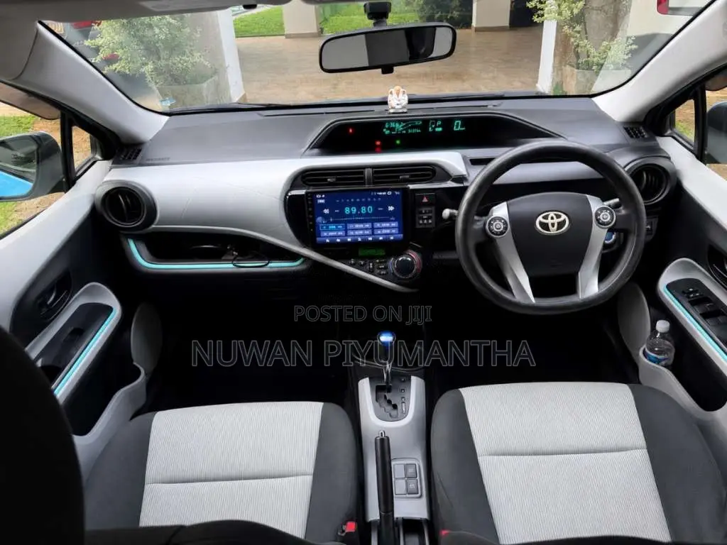 Toyota Aqua 2012 Car (Used)