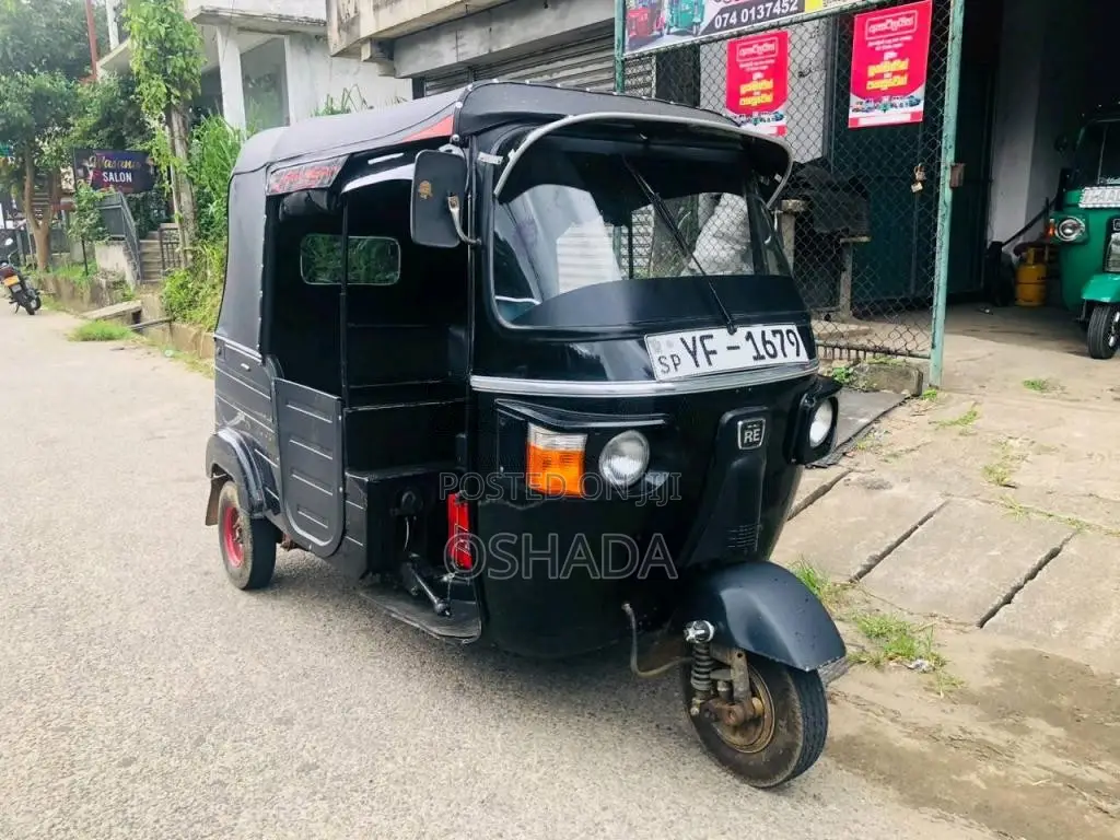 Bajaj RE 205 2010 Three Wheel (Used)