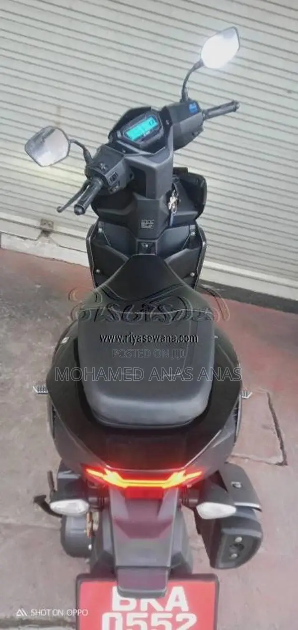 Hero Zoom 2025 Motorbike (Used)