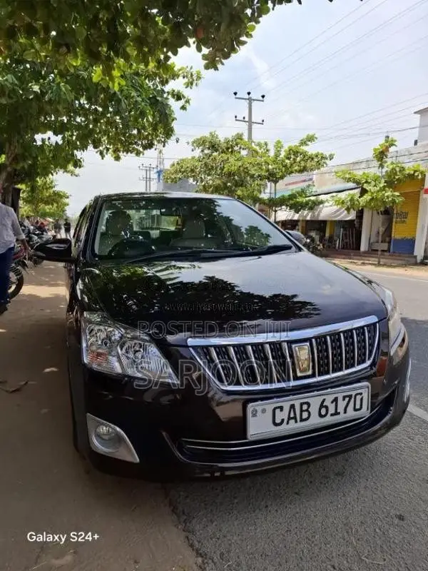 Toyota Premio 2013 Car (Used)