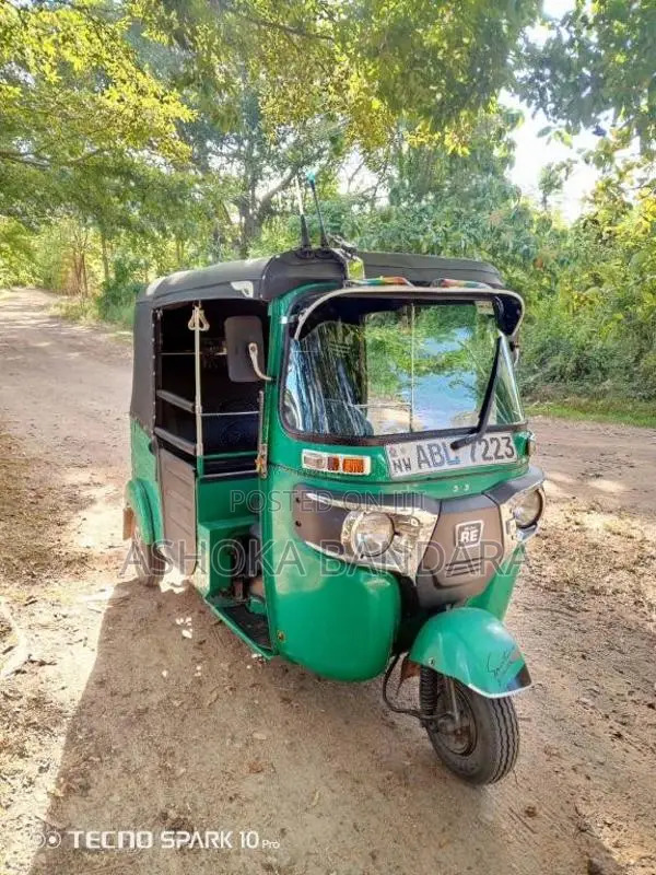 Bajaj RE 4 Stroke 2016 Three Wheel (Used)