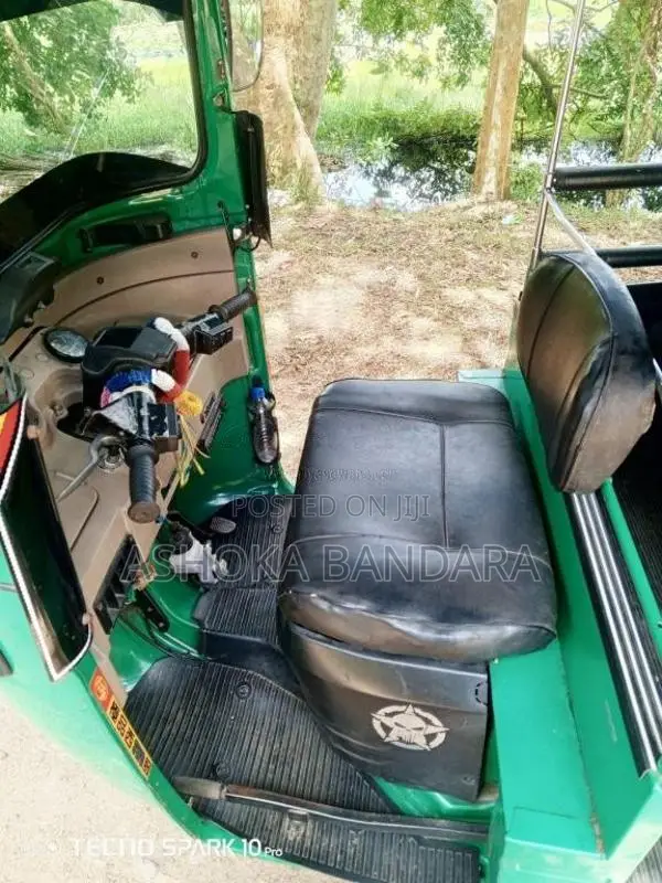 Bajaj RE 4 Stroke 2016 Three Wheel (Used)