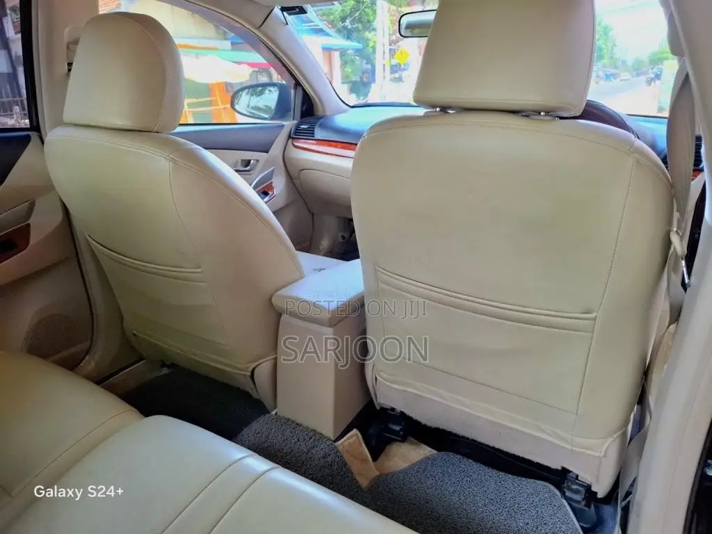 Toyota Premio 2013 Car (Used)