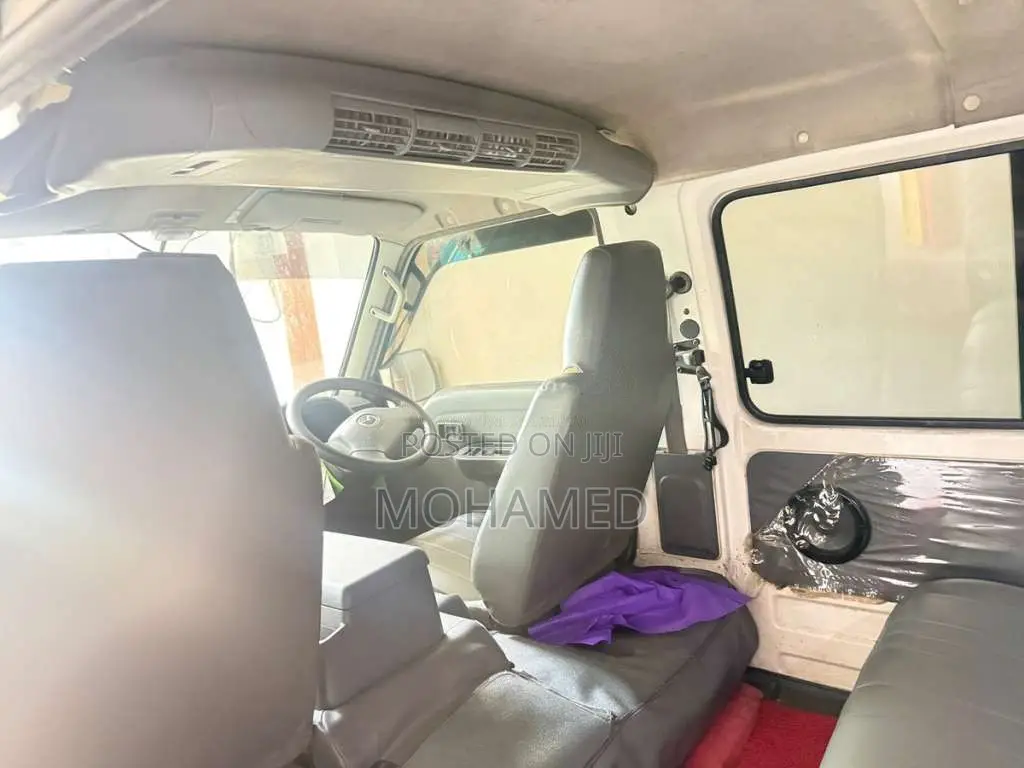 Mazda Bongo 2011 Van (Used)