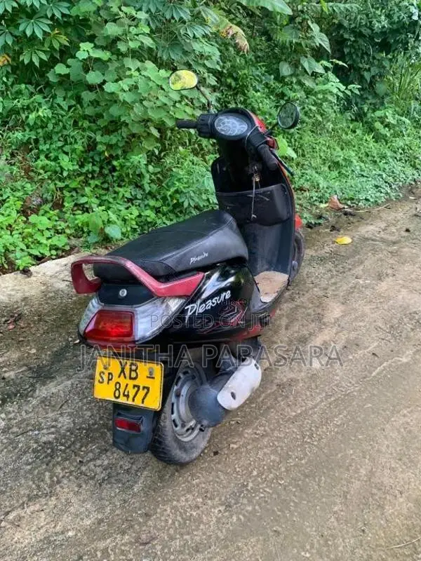 Hero Pleasure 2011 Motorbike (Used)