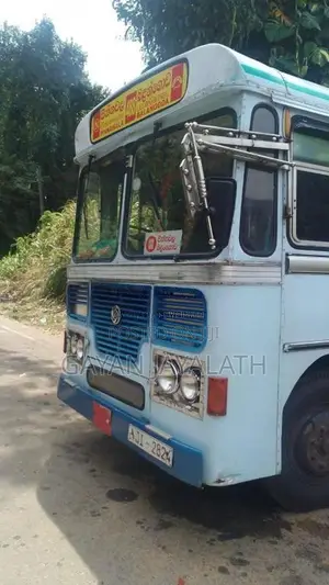 Ashok-Leyland Comet 2004 Bus (Used)