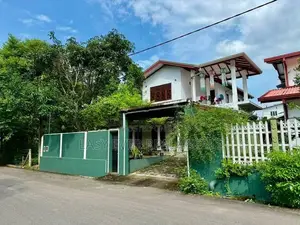 ප්‍රධාන මාර්ගයට මීටර් 250 යි අංගසම්පූර්ණ දෙමහල් නිවස විකිණීමට|KK 11062