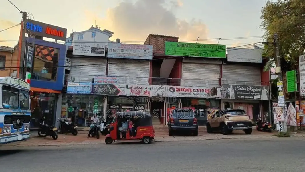 Building for sale in Maharagama