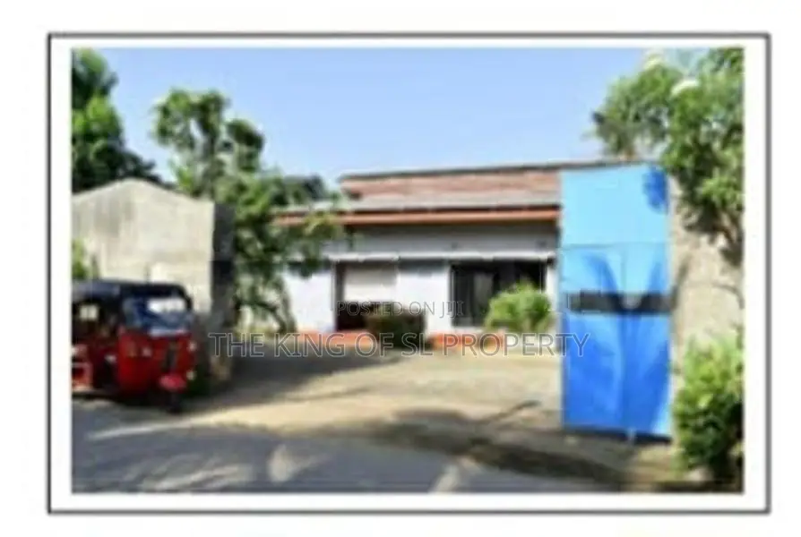 Building for sale in Wattala