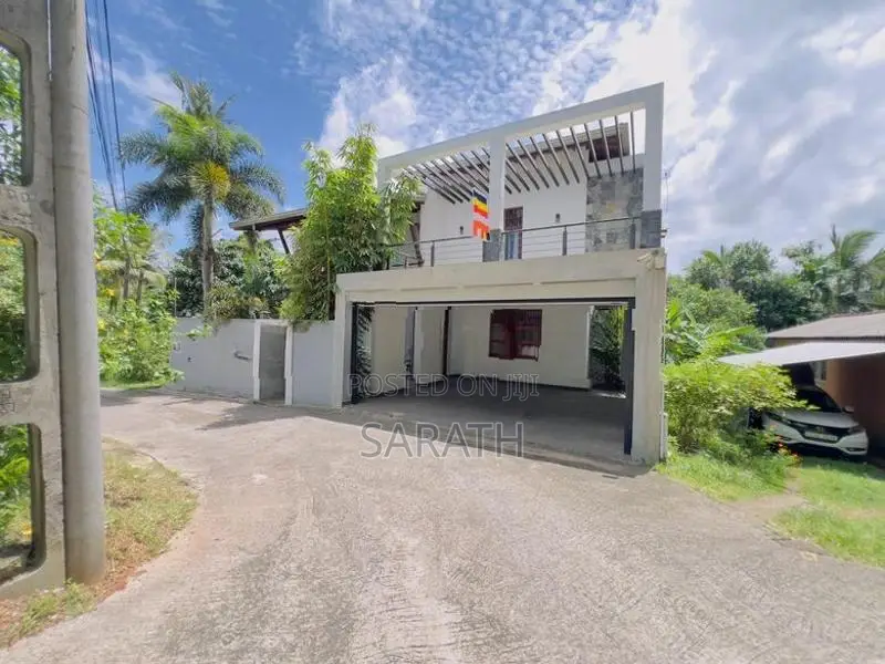17.5 P With Super House Sale Talawatugoda