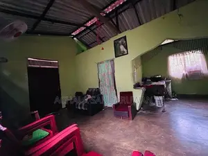 නිවසක් සහිත ඉඩමක් විකීනීමට වැලිවේරිය