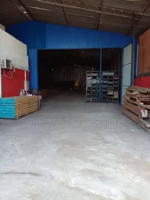 Warehouse for sale in Piliyandala