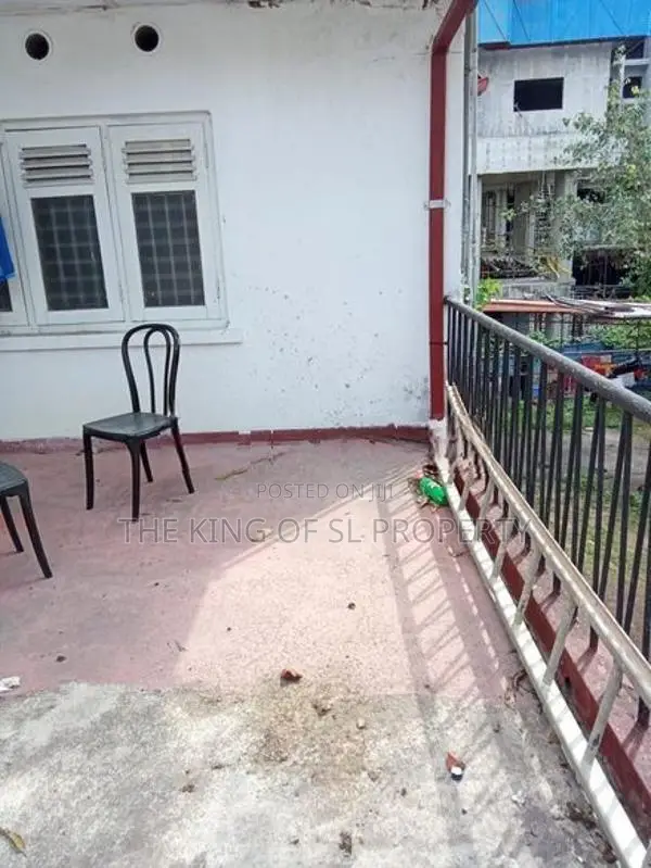 House for sale in Colombo 08