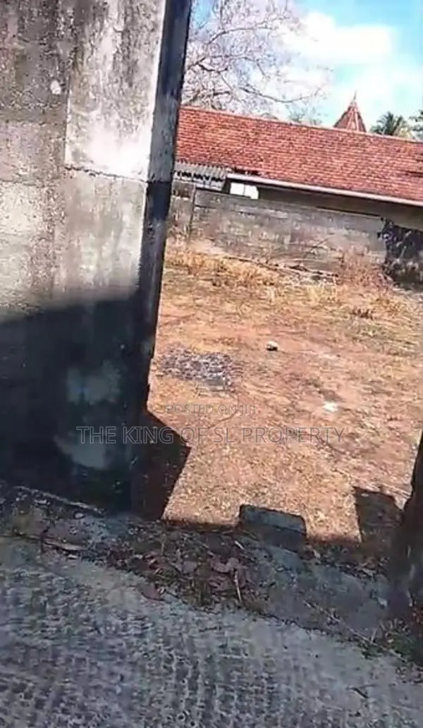 Land for sale in Pannipitiya