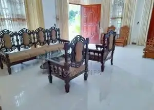 SOLID HOUSE FOR SALE IN KAHAWATTA