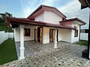 Well Build Single storied Brand New House In Homagama