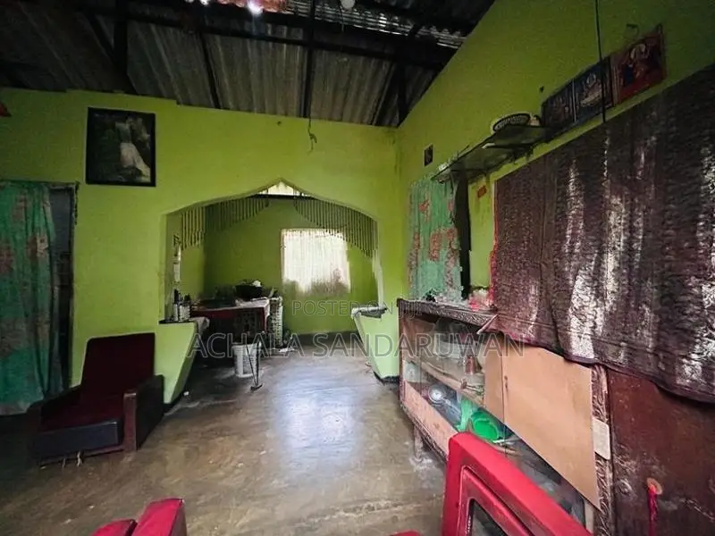 නිවසක් සහිත ඉඩමක් විකීනීමට වැලිවේරිය