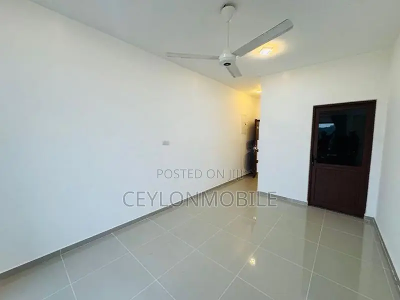 Unfurnished 2BR Apartment For Rent Ariyana Resort Athurugiriya
