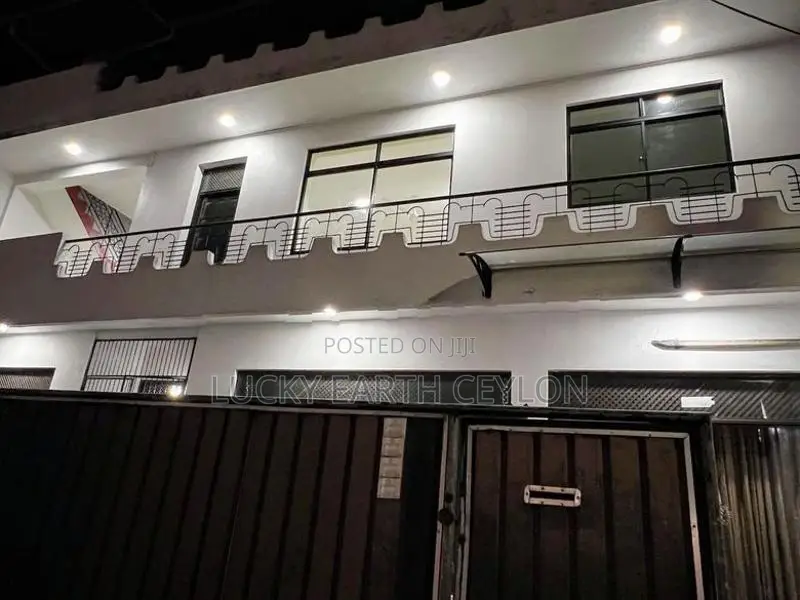 Nugegoda, 1St Floor, Unfurnished Apartment For Rent (MG1352)