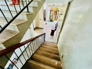 HCHS063Quality Modern Luxury House for Sale in Negombo